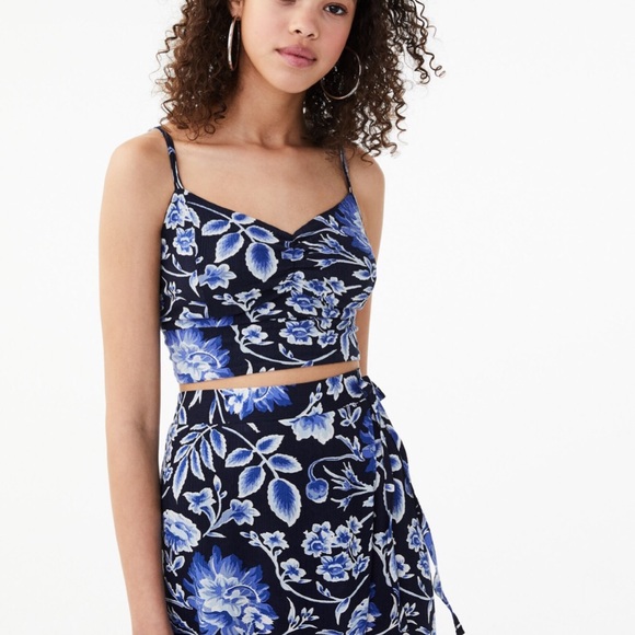 Tonal floral wrap skirt by Aeropostale size L - Picture 4 of 5